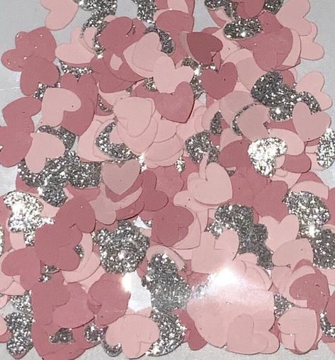 Silver Pink Birthday Decoration, Pink Silver Aesthetic, Pink And Silver Aesthetic, Heart Themed Birthday Party, Pink And Silver Party, Pink Birthday Decor, Pink Glitter Party, Heart Themed Birthday, Bday Sleepover