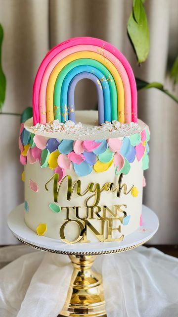 Rainbow Arch Cake, Rainbow Buttercream Cake, Rainbow Themed Cake, Bts Cake, Rainbow Cakes, Swiss Buttercream, Acrylic Topper, Rainbow First Birthday, Buttercream Cakes