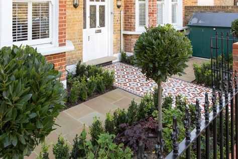 Pergola Details, Victorian Terrace Front Garden, Front Garden Path, Small Front Garden Ideas, Victorian Front Garden, Front Garden Ideas Driveway, Garden Ideas Driveway, Yard Path, Garden Ideas Uk