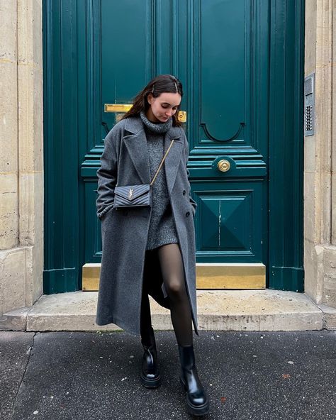 A girl wearing a big grey coat with black boots grey dress and a  saint Laurent bag Grey Coat Outfit Winter Classy, Gray Wool Coat Outfit, Dark Grey Coat Outfit, Light Grey Coat Outfit, Long Grey Coat Outfit, Grey Wool Coat Outfit, Grey Coat Outfit, Classy Trendy Outfits, Fall Coat Outfit