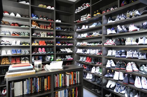 Andre Iguodala's Sneaker closet (2) Sneaker Room, Sneaker Head Closet, Sneakerhead Bedroom, Most Expensive Sneakers, Celebrity Sneakers, Sneaker Closet, Sneaker Displays, Sneakerhead Room, Sneaker Storage