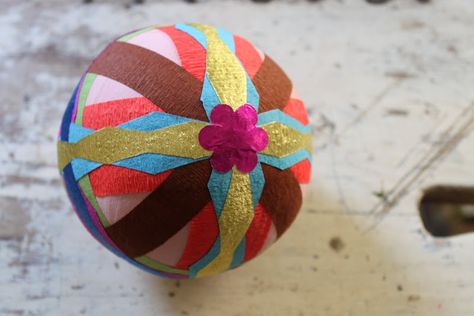 Unwrapping of a Gina Namkung surprise ball, must see Fun Trinkets, Surprise Ball, Christmas Surprise, Recycled Items, Birthday Dinner, Valentines Party, Crepe Paper, 40th Birthday, Kids Party