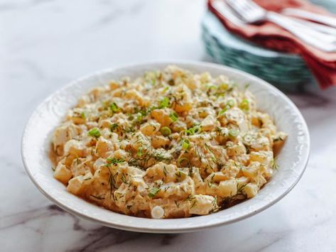 Pioneer Woman Potato Salad, Ree Drummond Recipes, Easy Potato Salad, Frozen Potatoes, Hashbrown Recipes, Potato Salad Recipe, Hash Brown, Potato Side Dishes, Ree Drummond