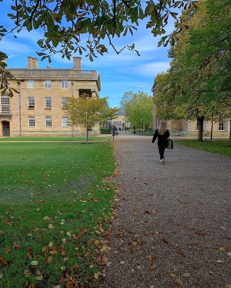 Downing College Cambridge, Manifesting Life, Cambridge School, Cambridge University, College Study, Manifestation Board, University College, Grad School, Studying Inspo