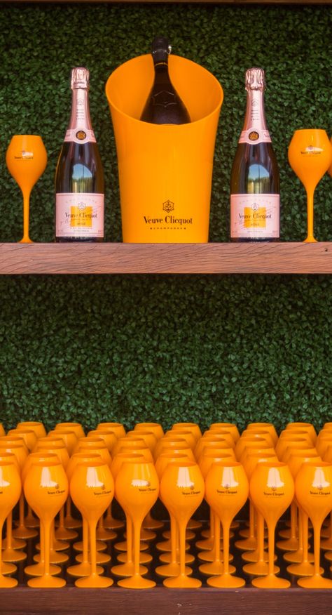 The Sixth Annual Veuve Clicquot Polo Classic, Los Angeles #VCPoloClassic Veuve Clicquot Birthday, Veuve Clicquot Aesthetic, Christmas Day Countdown, Veuve Cliquot, Champagne Campaign, Veuve Clicquot Polo Classic, Champagne Brands, Veuve Clicquot Champagne, Champagne Brunch