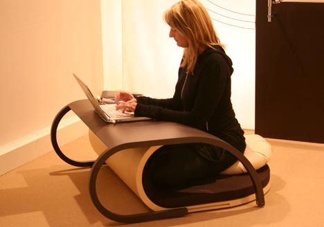 floor desk thing by angryartisan, via Flickr. This desk is so cool.  {where can I get one?  or two or three!!!} Zen Furniture, Patio Edging, Desk Nook, Floor Desk, Ergonomics Furniture, Floor Sitting, Small Bedrooms, Floor Seating, Fantastic Furniture