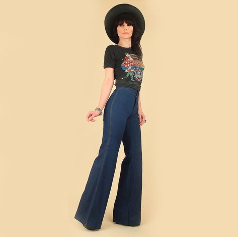 Whole outfit   https://www.hellhoundvintage.com/denim-daze/amazing-embroidered-peacock-bell-bottom-jeans-by-chemin-de-fer-sgb2g-9hg2p-nnms7 Super High Waisted Jeans, Jeans Brands, Vintage Labels, Vintage Denim, Bell Bottoms, Bell Bottom Jeans, High Waist Jeans, Wide Leg Jeans, Women Wear