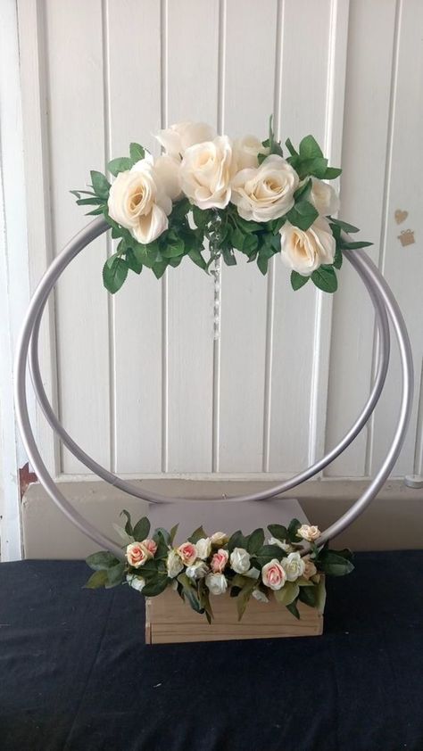 Hoola Hoop Diy Decor, Diy Floral Hoop, Nursery Floral Wall, Floral Hoop Wedding, Floral Wall Prints, Quince Decor, Nursery Floral, Deco Ballon, Wedding Hoop