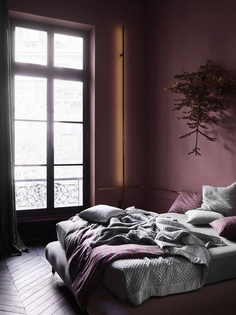 Bordeaux Bedroom, Lilac Bedroom Decor, Purple And Grey Bedding, Burgundy Room, Burgundy Bedroom, Lilac Bedroom, Gold Bedroom Decor, Purple Bedroom, Bed Design Modern