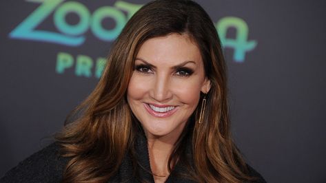 Comedian Heather McDonald collapsed on stage during a performance in Tempe, Arizona. Heather Mcdonald, Tempe Arizona, Chelsea Handler, Stand Up Comedians, Very Tired, A Skull, Emergency Room, Medical Professionals, On Stage