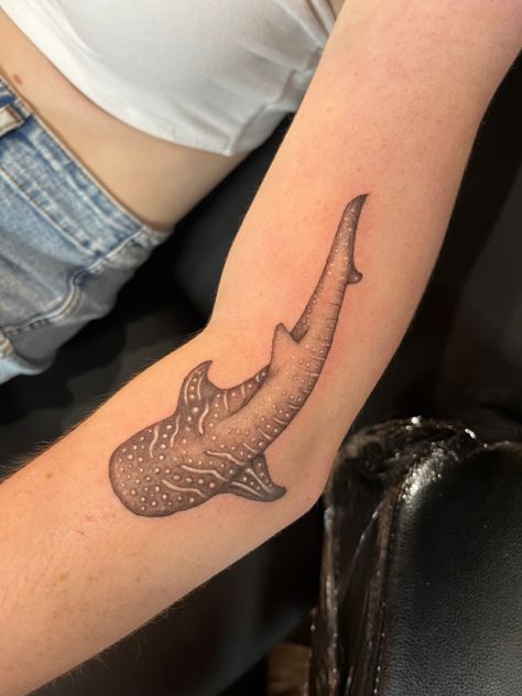 Woman Shark Tattoo, Shark Wrap Around Tattoo, Shark Tattoo Elbow, Tiger Shark Tattoo Ideas, Wobbegong Shark Tattoo, Wale Shark Tattoos, Whale Shark Tattoo Color, Shark Elbow Tattoo, Basking Shark Tattoo