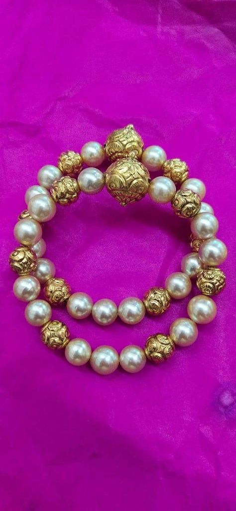 Pearl Kada Designs, Pearl Bangles Indian Gold, Pearl Bangle Designs, Pearl Bangles Gold, Baby Jewelry Gold, Pearl Bangles, Gold Bangles Indian, Gold Jewelry Outfits, Antique Necklaces Design