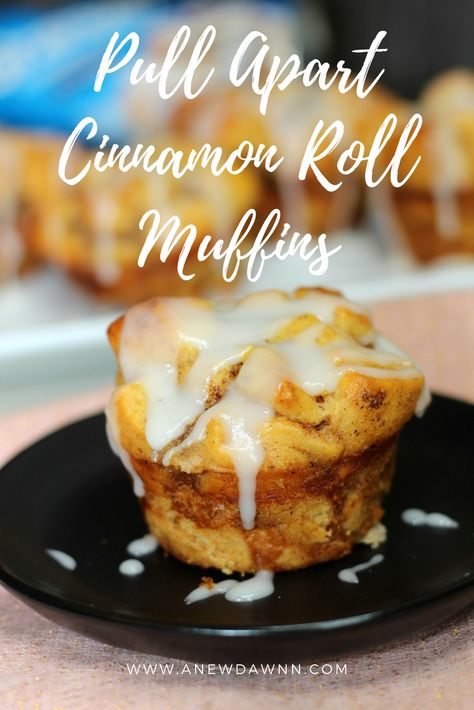 Pull Apart Cinnamon Roll Muffins Pillsbury Cinnamon Roll Recipes, Easy Muffin Recipe, Cinnamon Roll Muffins, Cinnamon Twists, Simple Muffin Recipe, Cinnamon Muffins, Cinnamon Roll Cake, Cinnamon Rolls Homemade, Treat Recipes