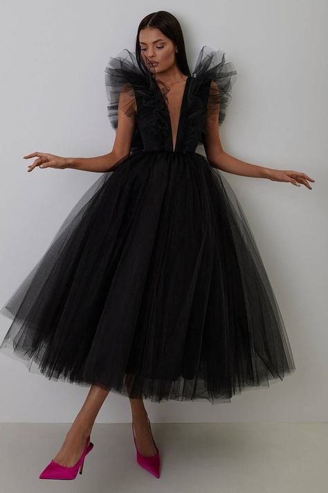 Elegant Black Dresses, Vivi Fashion, Black Tulle Dress, Elegant Gowns, Tulle Mini Dress, Alternative Wedding Dresses, Elegant Black Dress, Black Dress Outfits, Sleeveless Dresses