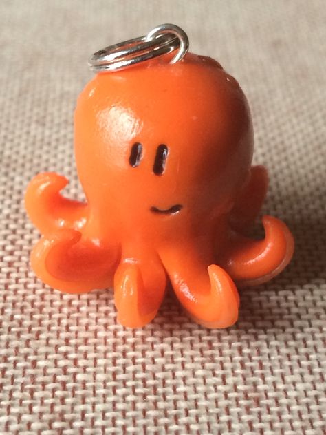 Small orange octopus charm made of polymer clay Fimo Octopus, Clay Crafts Octopus, Clay Art Octopus, Cute Polymer Clay Octopus, Polymer Clay Tentacles, Easy Clay Sculptures, Octopus Design, Clay Diy Projects, Clay Figurine