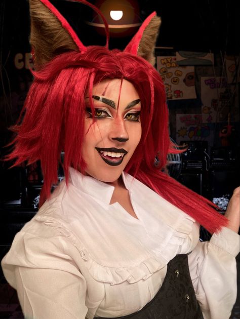 Foxy fnaf Fnaf Foxy Cosplay, Female Fnaf, Crochet Cosplay, Foxy Fanart, Foxy Fnaf, Fnaf Foxy, Fnaf Cosplay, Goofy Ahh, Photoshoot Inspo