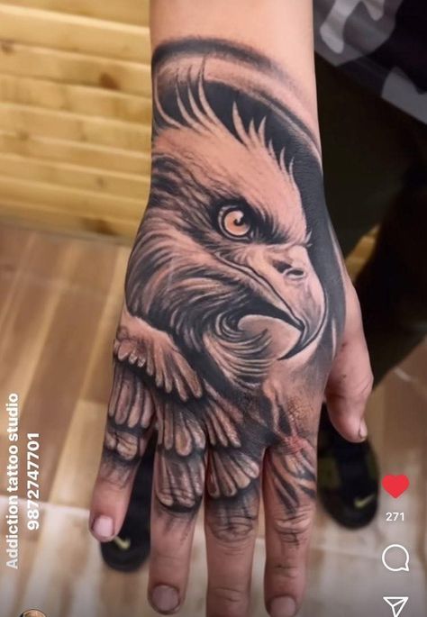 Egal Tattoo Design Hand, Eagle On Hand Tattoo, Eagle Hand Tattoo Men, Tattoos Na Mao, Animal Hand Tattoo, Eagle Hand Tattoo, Mens Hand Tattoos Ideas, Best Hand Tattoos Men, Egal Tattoo