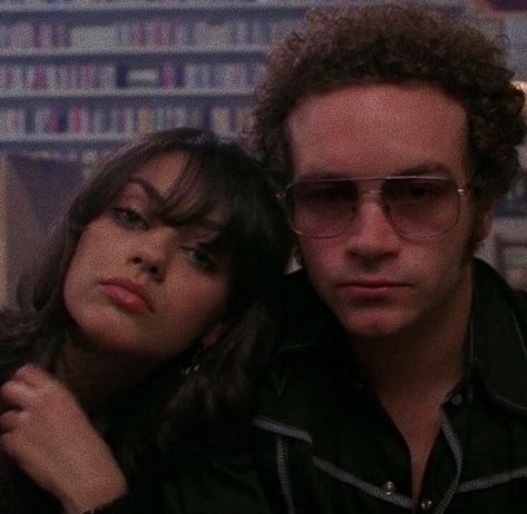 Jackie And Hyde Aesthetic, That 70s Show Jackie And Hyde, Hyde And Jackie, 70s Show Jackie, Jackie Hyde, Jackie And Hyde, Put Me In A Movie, That 70s Show Aesthetic, Hyde That 70s Show