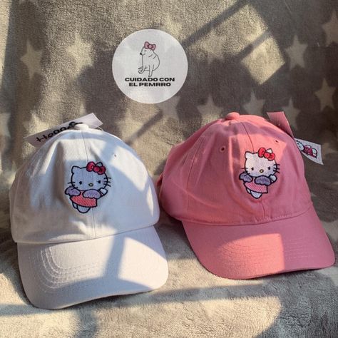 Kitty Aesthetic, Aesthetic Disney, Anime Love, Caps Hats, Trucker Hat, Baseball Hats, Hello Kitty, Valentines Day, Indonesia