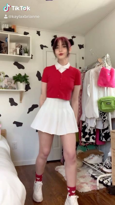 Russian Roulette Red Velvet, Red Velvet Russian Roulette, Red Velvet Outfit, Red Velvet Outfits, Tennis Outfit Aesthetic, Redvelvet Kpop, Tennis Skirt Outfit, White Tennis Skirt, Russian Roulette