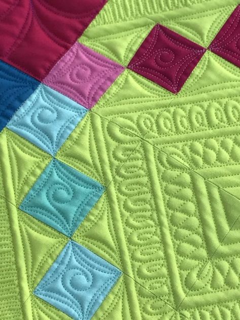 Fmq Designs For Squares, Quilting Designs For Squares, Border Quilting Designs, Block Quilting Designs, Quilting Borders, Block Quilt Ideas, Fmq Designs, Quilt Motifs, Owl Quilts