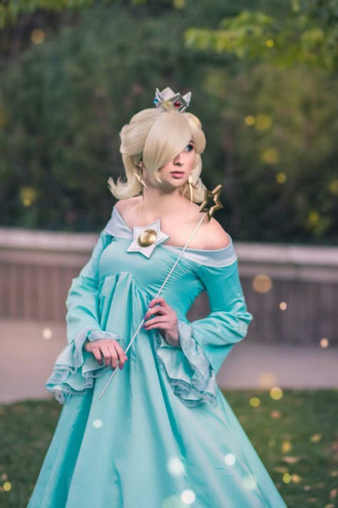 Rosalina Costume, Princesa Peach Cosplay, Rosalina Cosplay, Harmonie Mario, Princess Peach Cosplay, Princess Rosalina, Mario Cosplay, Peach Cosplay, Mario Costume