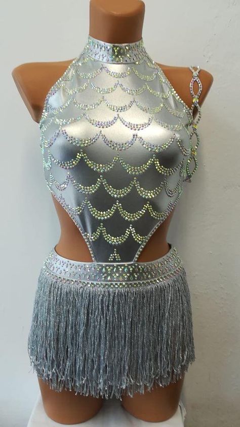 Silver Combination Colour Dress, Dance Outfits Jazz, Samba Dance Costume, Jazz Costumes Sassy, Broadway Dance Costumes, Jazz Solo Costumes, Silver Dance Costume, Jazz Dance Costumes With Fringe, Silver Belly Dance Costume