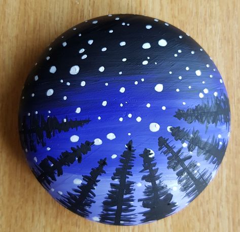 Rock Painting Acrylic, Triangle Painted Rocks, Simple Rock Painting, Outer Space Painted Rocks, Rock Painting Moon And Stars, Night Sky Rock Painting, Stone Painting Night Sky, Pagan Rock Painting, Winter Themed Painted Rocks