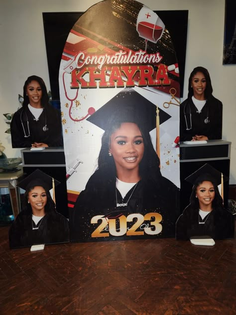 Graduation Party Ideas Black People, Graduation Party Ideas Red And Black, Graduation Fans, Black And White Party Decorations, College Graduation Cakes, Graduation Things, Makeup Artist Logo Design, College Graduation Party, White Party Decorations