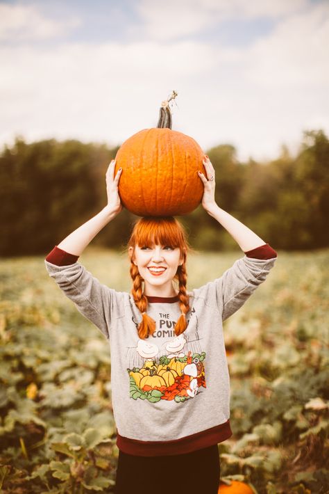 The Great Pumpkin Is Coming Photoshoot With Pumpkin, Pumpkin Patch Senior Photoshoot, Pumpkin Clothes, Pumpkin Photoshoot, Pumpkin Patch Photoshoot, Pumpkin Patch Pictures, The Great Pumpkin, Pumpkin Outfit, Vintage Halloween Costume