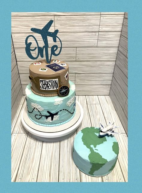 What A Onederful World Birthday Cake, Onederful World Birthday Boy, Airplane First Birthday, 1 Year Birthday Party Ideas, Baby Boy Birthday Themes, Future Pilot, Baby Boy Birthday Cake, Baby First Birthday Cake, Baby Birthday Decorations