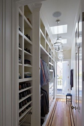 827e3a6054953e766b146b7e69aa68c8 Long Narrow Closet, Narrow Closet Organization, Narrow Walk In Closet, Narrow Closet, Walk Through Closet, Creative Closets, Hallway Closet, Walk In Closet Design, Beautiful Closets