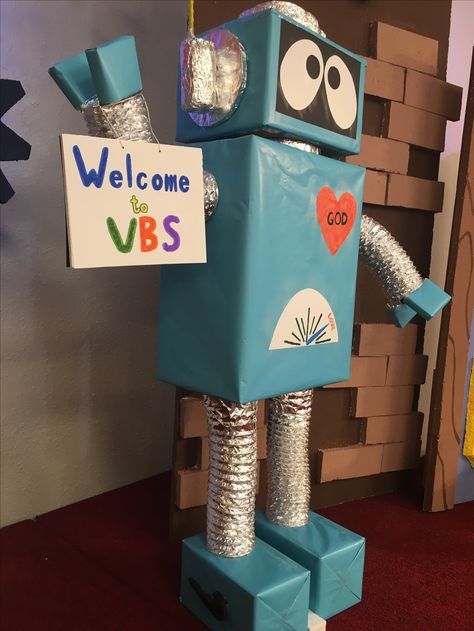 Robotics Decoration, I Wonder Vbs Decorations, Stem Decorations, Vbs Space, Robot Classroom, Computer Lab Decor, Science Lab Decorations, Maker Fun Factory Vbs, Robot Decorations