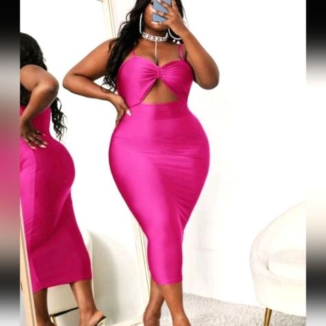 Brand New Pretty In Pink Plus Size Cut Out Dress Size.1x Full Description In Pics Virgo Groove, Plus Size Barbie Outfit, Lime Green Midi Dress, Turning 23, Era Core, Elan Dress, Bday Dress, Black And Green Dress, Core Outfits