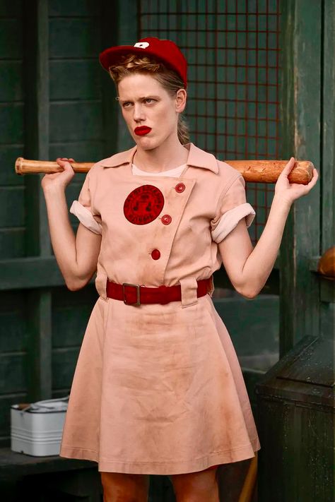 Jess Mccready, Kelly Mccormack, Peach Cosplay, Rockford Peaches, Peach Costume, A League Of Their Own, League Of Their Own, Black Widow Movie, Velma Dinkley