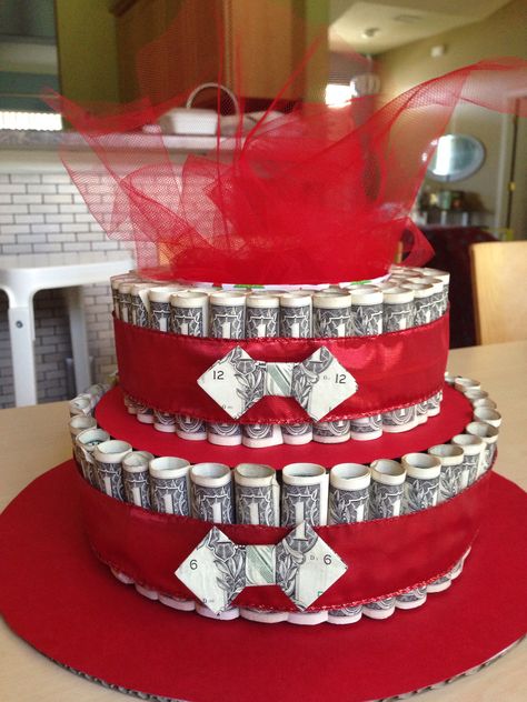 Money cake for my daughter's 14th birthday. #mycreations Money Cakes, Money Creation, Creative Ways To Make Money, Money Cake, Smart Gift, Birthday Gifts For Teens, 14th Birthday, Ways To Make Money, Gifts For Teens