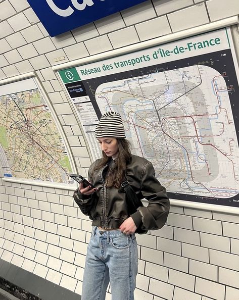 Nil Sani, Ootd Winter, Sneakers Street Style, Girl Inspiration, Cute Fits, Dress With Sneakers, Fashion Killa, Playing Dress Up, Aesthetic Fashion