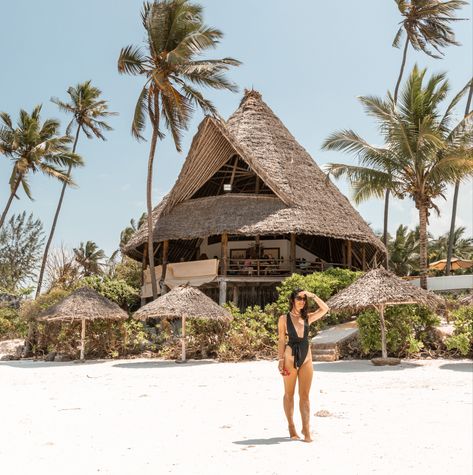 White beach in Zanzibar Where To Stay In Zanzibar, Things To Do In Zanzibar, Zanzibar Wedding, Zanzibar Aesthetic, Zanzibar Itinerary, Zanzibar Honeymoon, Stone Town Zanzibar, Zanzibar Hotels, African Vacation