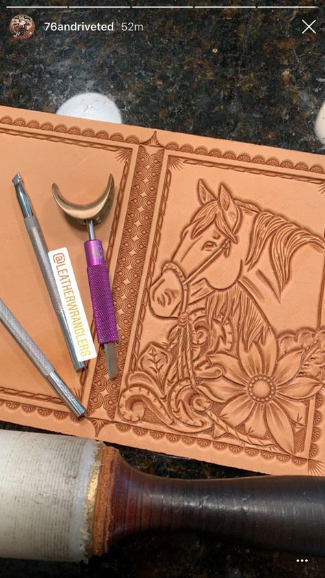 Leather Tooling Tutorial, Leather Projects Templates, Leather Carving Patterns Free, Leather Tooling Patterns Templates, Leather Design Pattern, Free Leather Patterns, Leather Patterns Templates, Leather Work Ideas, Diy Leather Working