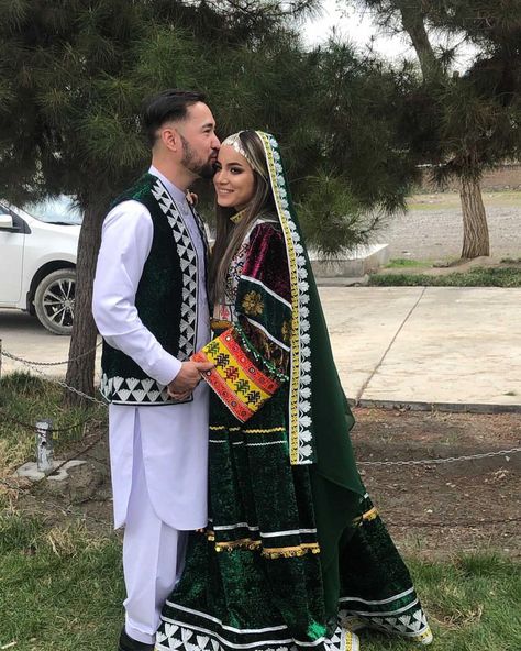 🖤Afghan ❤️| Turkish💚| Iranian’s Instagram profile post: “Mashallah Beautiful Afghan Couple ❤️🇦🇫❤️ Like 👍 and Follow ❤️ Us For More Videos 🎥 and Photos📸 Credit: @hamidaameeni @nee1o…” Couple Dress Matching, Afghani Dress, Afghani Clothes, Muslimah Wedding Dress, Muslimah Wedding, Afghan Dress, Afghan Wedding, Finger Henna, Afghan Fashion