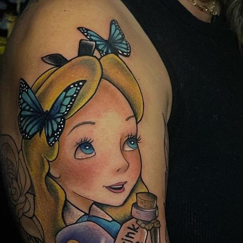 👑Princess.Hilla👑 on Instagram: "🍄✨got to start on this Alice In Wonderland piece on my dear friend Steph🤍✨🍄 can’t wait for the next session .. thank you so much @eternaltattooing for ur design skills and teaching me so much 🥲🙏🏻 Made with love using @eternalink @saniderm @tacsciences @dynamic @bishoprotary @officialwickedfast #eternalink #saniderm #tacsciences #bishop #bishopwand #disneytattooer #disneyprincesstattooer #wickedfast #teamadenna #adennagloves #adennaphantom #dynamicblack #dy Wonderland Tattoo, My Dear Friend, Design Skills, Made With Love, Dear Friend, Thank You So Much, Alice In Wonderland, With Love, To Start