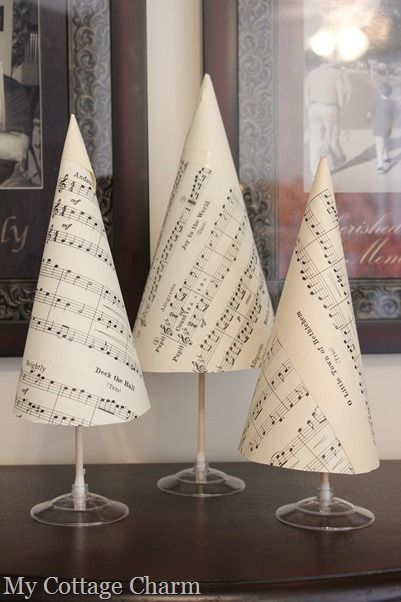 sheet music christmas trees Sheet Music Christmas, Paper Christmas Trees, Music Tree, Sheet Music Crafts, Diy Mod Podge, Paper Mache Christmas, Music Christmas, Music Ornaments, Sheet Music Art