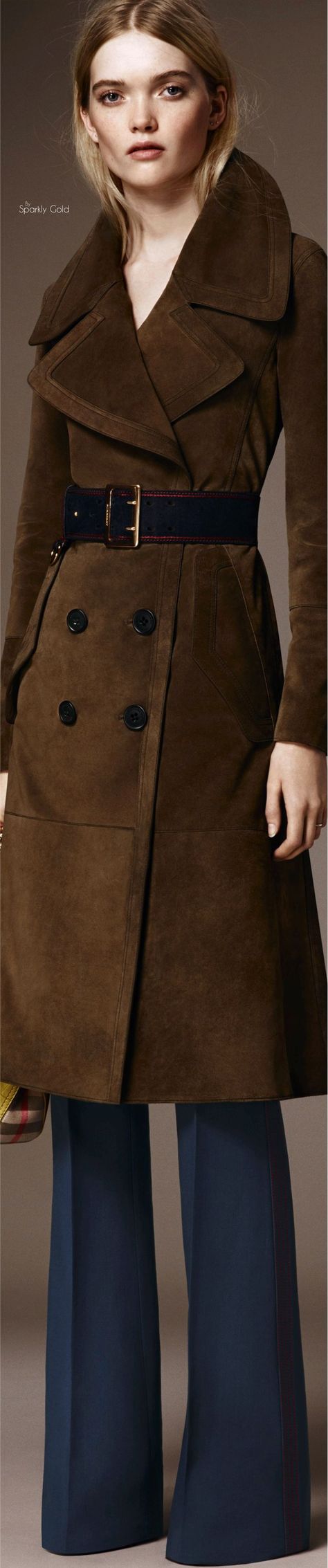 Burberry Pre Fall 2016 Pre Fall 2016, Living In London, Burberry Coat, Fall Fashion 2016, Burberry Prorsum, Suede Coat, Brown Coat, 가을 패션, 2016 Fashion