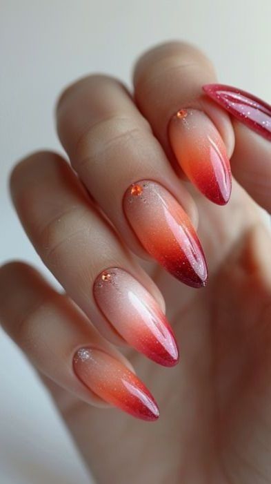 Nail Designs Shiny, Color For Nails, 2024 Nails, Summer Nail Designs, Coral Nails, Summer Nail Art, Sunny Season, Nail Art Trends, Spring Nail Designs