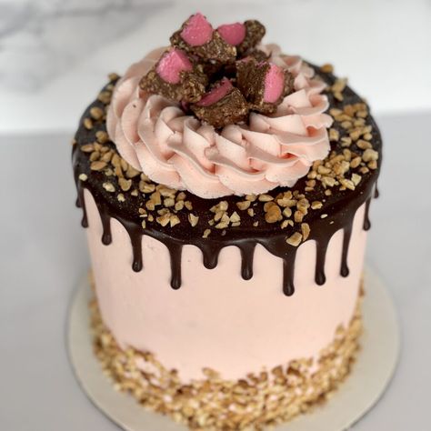 Restaurant Roundup: Goodbye Classic Pink; hello Twin Bing cake - SiouxFalls.Business Twin Bing Recipe, Bing Cake, Doughnut Stand, Custom Treats, Superfood Bowl, Southwest Chicken Salad, Natural Grocers, Fresh Squeezed Lemonade, Mini Doughnuts