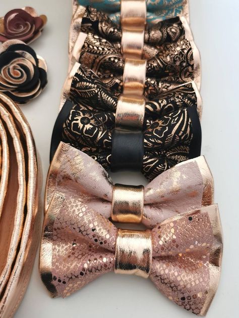 Check out this item in my Etsy shop https://www.etsy.com/listing/1246853166/rose-gold-and-black-bow-tie-floral Black And Rose Gold Suit, Rose Gold And Brown Wedding Theme, Tuxedo For Men Wedding Rose Gold, Rose Gold And Black Quinceanera, Gold And Black Tuxedo, Rose Gold And Black Wedding Theme, Groomsman Outfits, Black And Rose Gold Wedding, Secret Ring