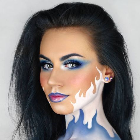 Hades Makeup Look, Hades Inspired Makeup, Hades Woman Costume, Hades Halloween Costume Female, Disney Hades Makeup, Hades Makeup, Disney Villan Makeup Looks, Planet Ideas, Hades Costume