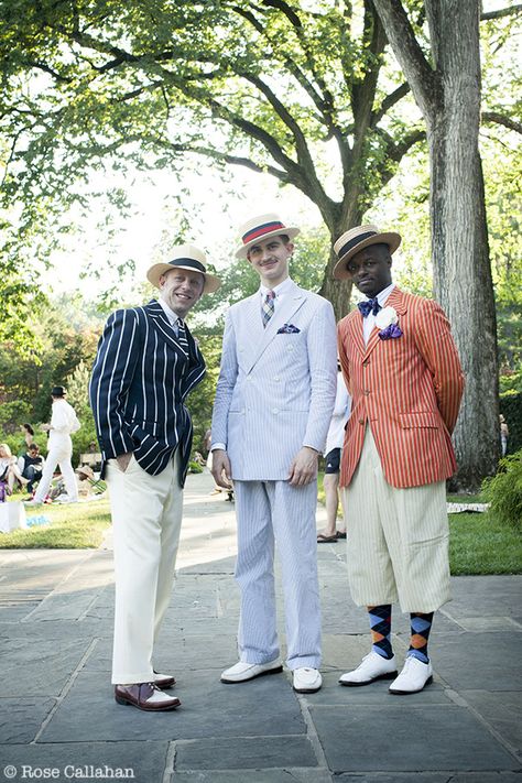 A dapper party-goer, Michael R. Davis, and Dandy Wellington at the Seersucker Social Dandy Wellington, Met Opera, Dandy Style, Derby Outfits, Great Gatsby Fashion, Fashion Technology, White Dress Shoes, Dapper Dan, Classic Menswear