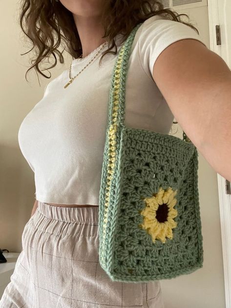 Diy Crochet Bag, Crochet Fairy, Crochet Earrings Pattern, Crochet Design Pattern, Crochet Sunflower, Haken Baby, Crochet Handbags Patterns, Crochet Fashion Patterns, Crochet Set