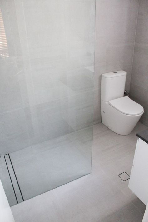 Toilet In Shower Wet Rooms, Modern Wet Room, Toilet Shower Combo, Bathrooms Renovations, Laundry Bathroom Combo, Mcm Bathroom, Bathroom Tiling, Shower And Toilet, Shower Area